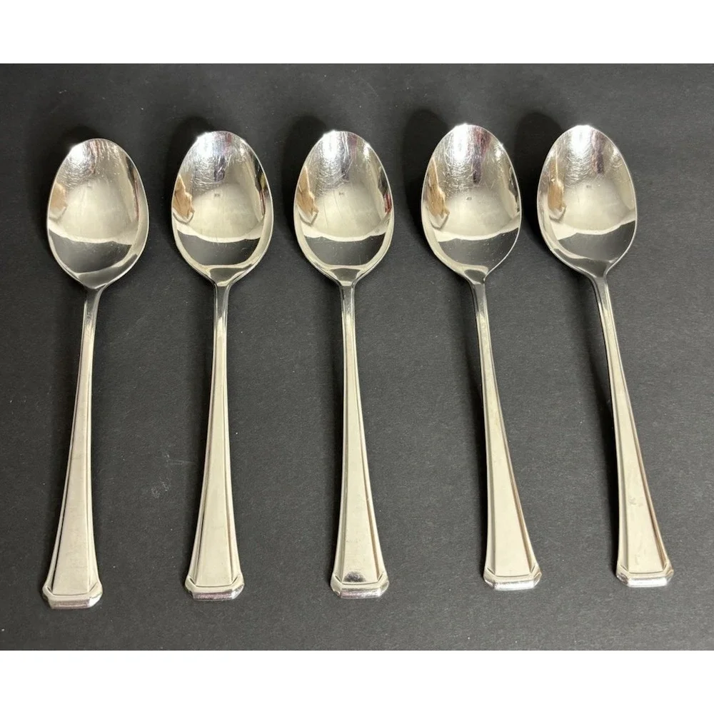5 Oneida Maestro St. Leger Soup Spoons Stainless 6 7/8